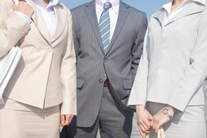 ビジネスシーンで輝く！ネクタイブランドの魅力と選び方を徹底解説